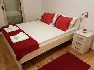 Апартаменты Apartment Lena Тиват Апартаменты с 3 спальнями-5